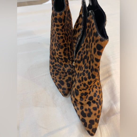 Marc fisher cheetah booties, 8 - Picture 4 of 6